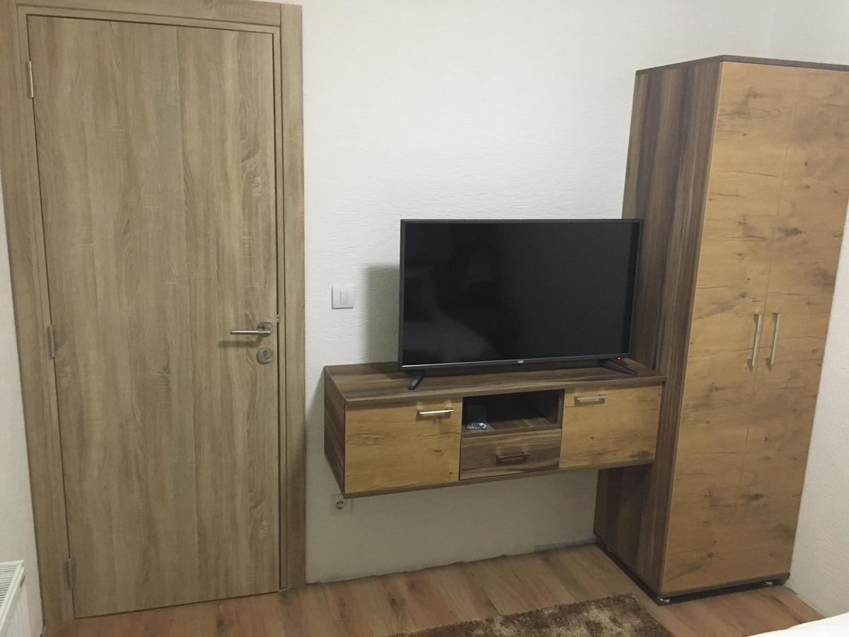 Bed And Breakfast Divanhana Novi Pazar Bagian luar foto