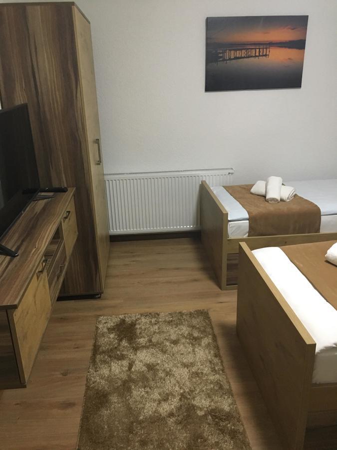 Bed And Breakfast Divanhana Novi Pazar Bagian luar foto