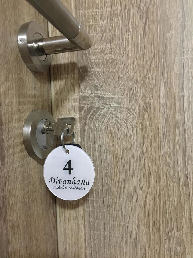 Bed And Breakfast Divanhana Novi Pazar Bagian luar foto