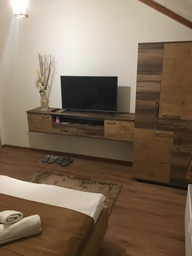 Bed And Breakfast Divanhana Novi Pazar Bagian luar foto