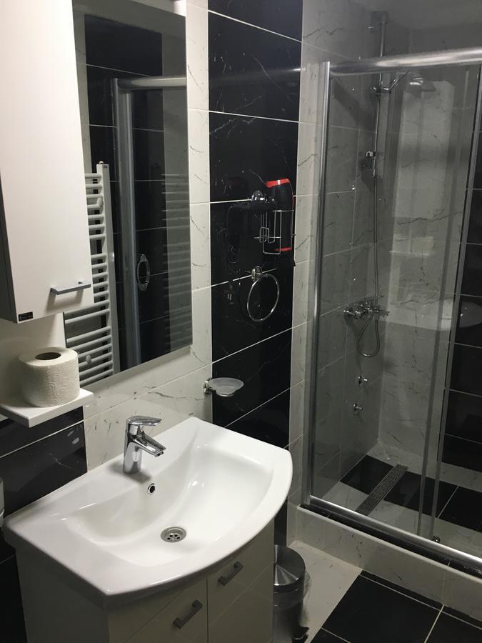 Bed And Breakfast Divanhana Novi Pazar Bagian luar foto
