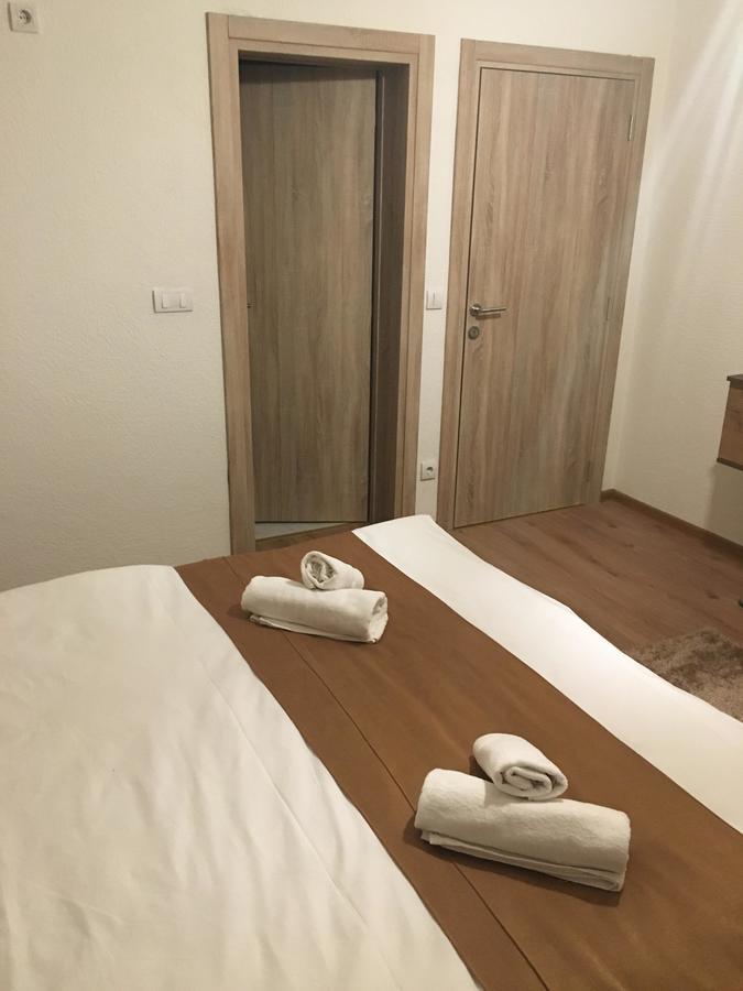 Bed And Breakfast Divanhana Novi Pazar Bagian luar foto