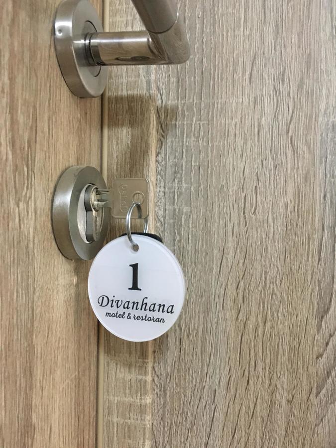Bed And Breakfast Divanhana Novi Pazar Bagian luar foto
