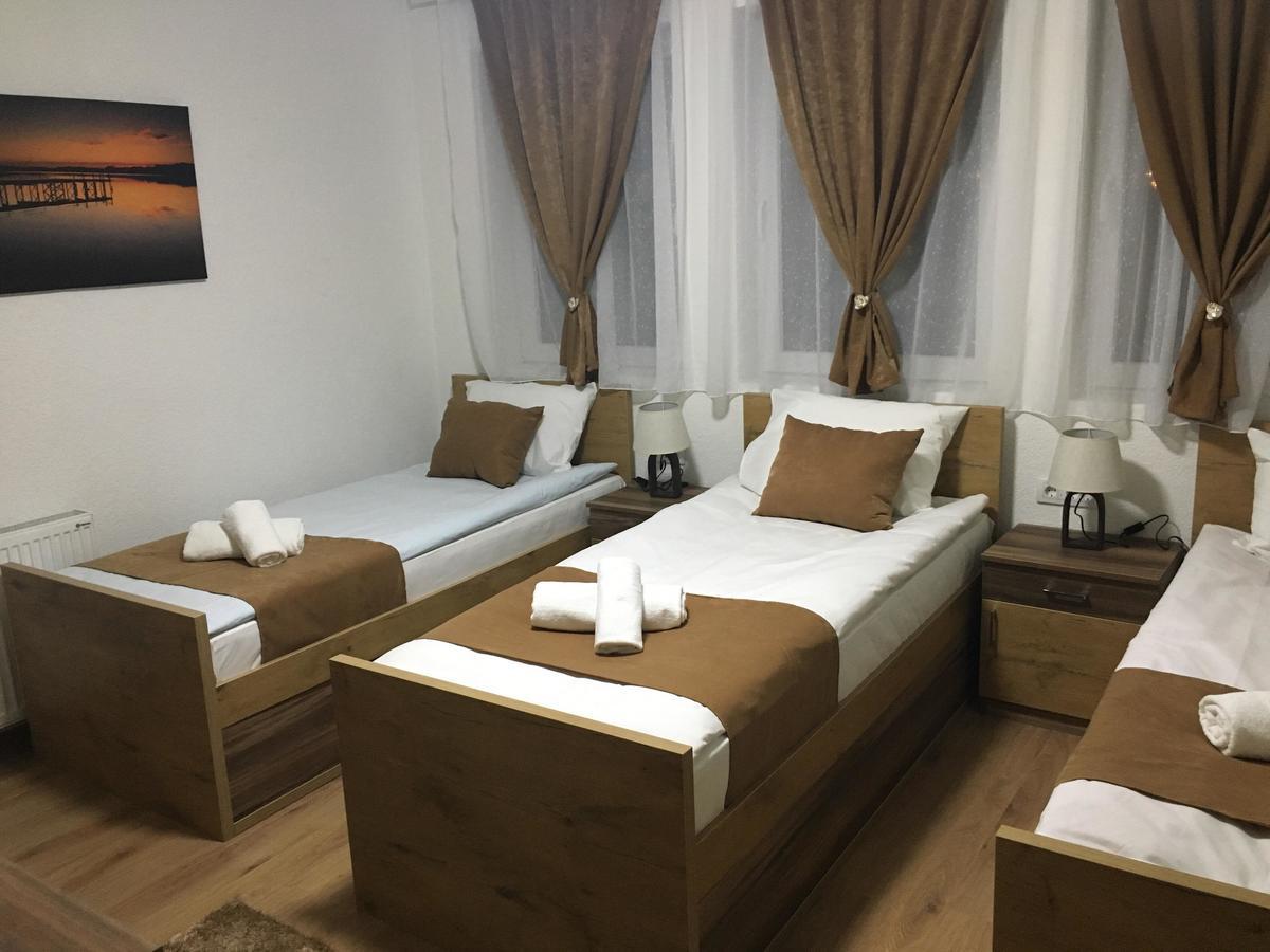 Bed And Breakfast Divanhana Novi Pazar Bagian luar foto