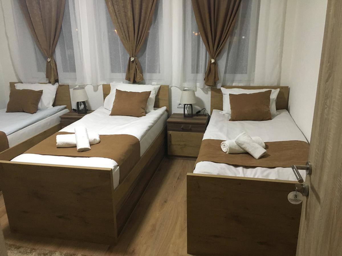Bed And Breakfast Divanhana Novi Pazar Bagian luar foto
