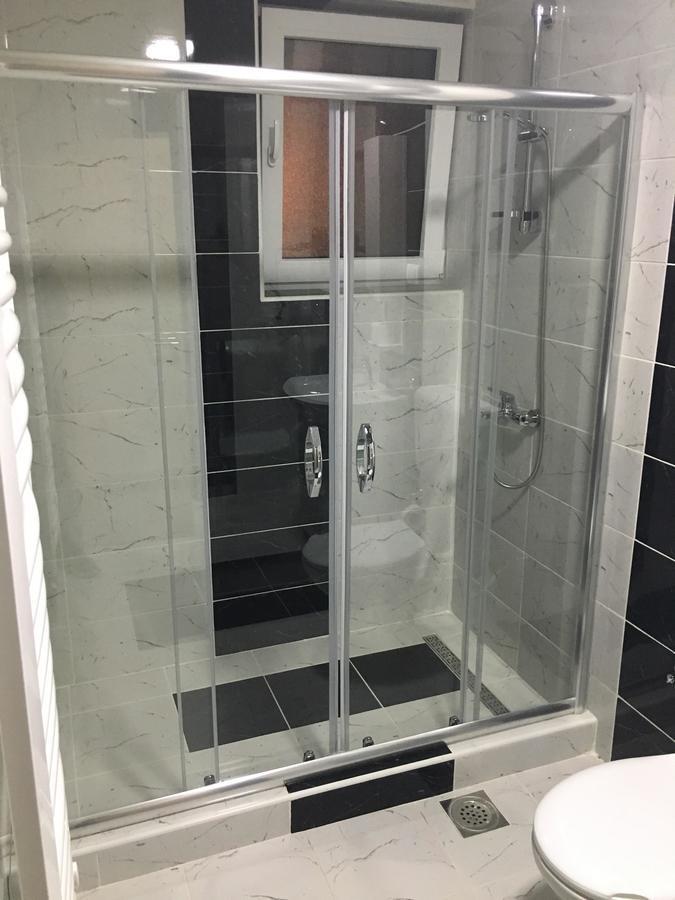 Bed And Breakfast Divanhana Novi Pazar Bagian luar foto